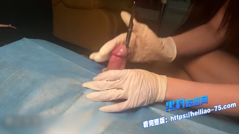 猎奇重口系列极品高跟女王墨云大大手持超长马眼棒疯狂抽插猛男巨屌重口爱好者福利7