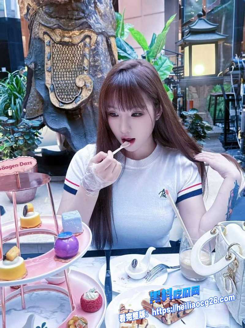 推特福利姬柚子猫3