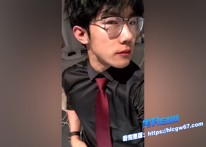 抖音健身网红小友哥被金主花大价钱拿下私密视频被曝光直接上热门这又是得罪金主爸爸被曝光了吧 图4 抖音健身网红小友哥被金主花大价钱拿下私密视频被曝光直接上热门这又是得罪金主爸爸被曝光了吧 图4