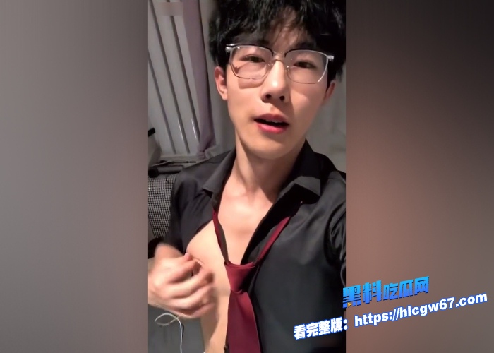 抖音健身网红小友哥被金主花大价钱拿下私密视频被曝光直接上热门这又是得罪金主爸爸被曝光了吧 图6 抖音健身网红小友哥被金主花大价钱拿下私密视频被曝光直接上热门这又是得罪金主爸爸被曝光了吧 图6