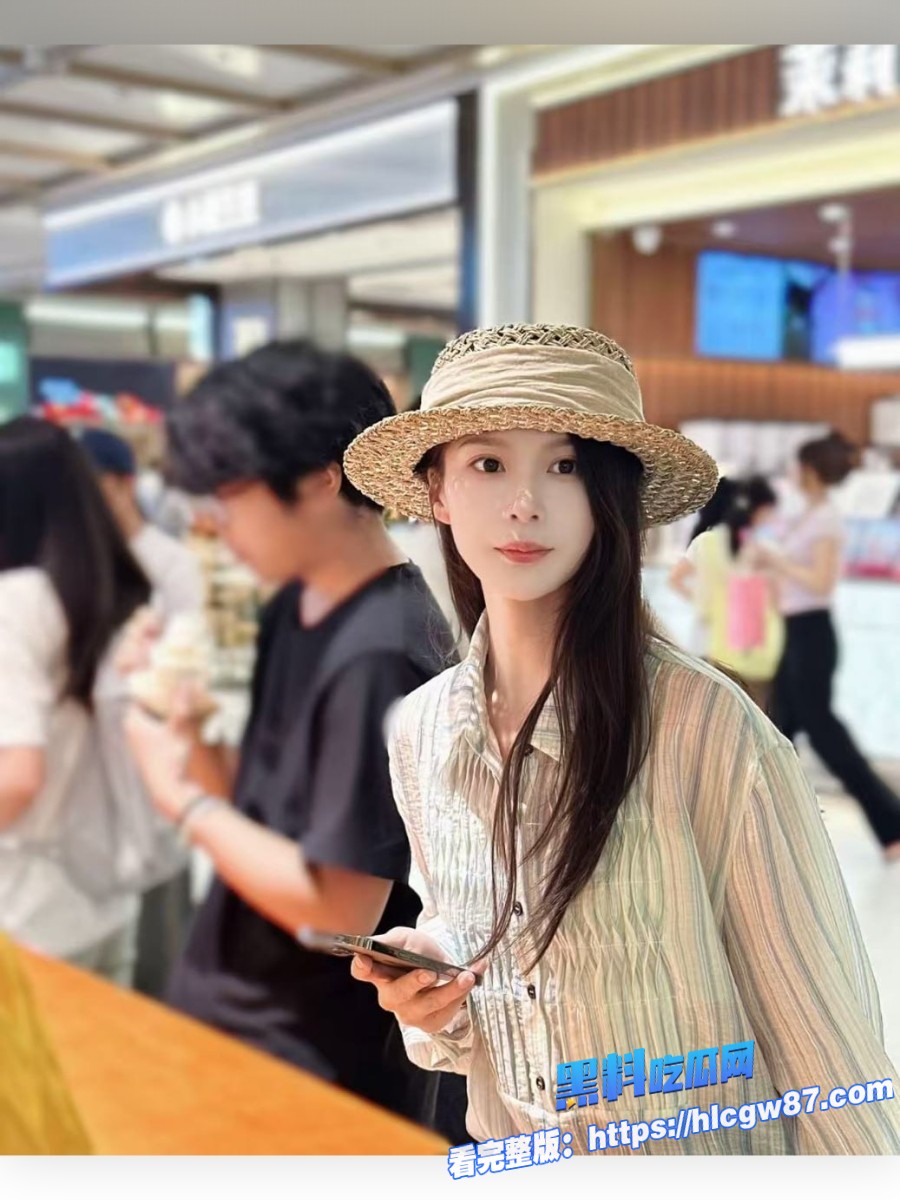 御姐范的纹身小妹深喉吸精 2 御姐范的纹身小妹深喉吸精 2