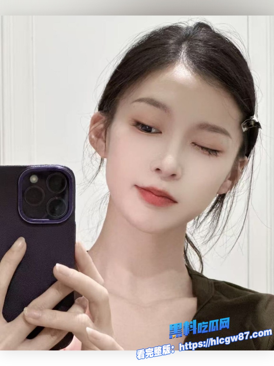 御姐范的纹身小妹深喉吸精 4 御姐范的纹身小妹深喉吸精 4
