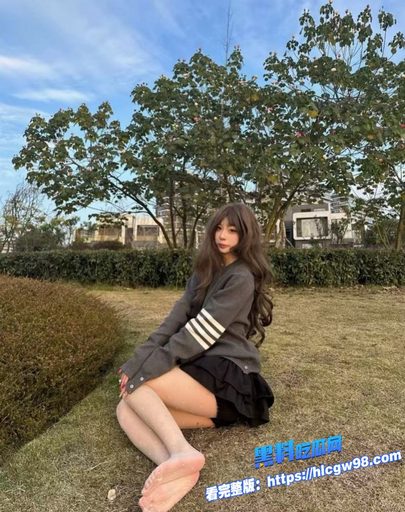 快手反差学生妹小水不哭定制完整版 图7 快手反差学生妹小水不哭定制完整版 图7