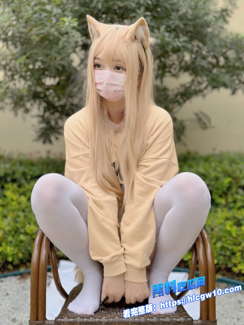 推特二次元女神软萌兔兔酱porn化身性感小猫被金主玩弄一线天粉穴1