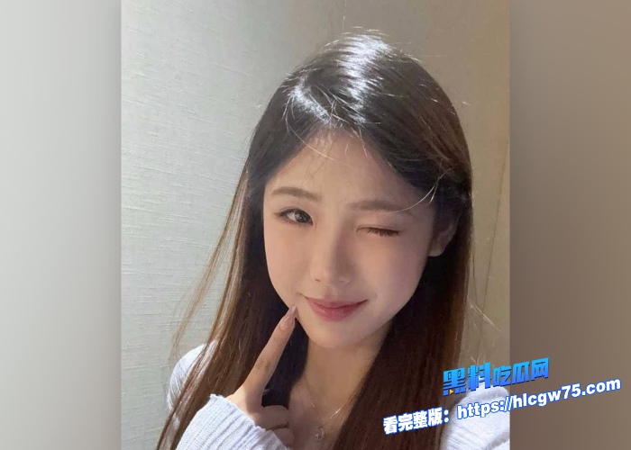 四川可爱女大邵怡芬情侣自拍泄密私下超爱吃鸡吧的反差母狗跳跳糖深喉吞吐爽感炸裂 图4 四川可爱女大邵怡芬情侣自拍泄密私下超爱吃鸡吧的反差母狗跳跳糖深喉吞吐爽感炸裂 图4