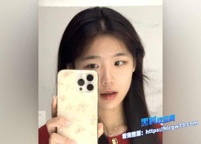 四川可爱女大邵怡芬情侣自拍泄密私下超爱吃鸡吧的反差母狗跳跳糖深喉吞吐爽感炸裂 图1 四川可爱女大邵怡芬情侣自拍泄密私下超爱吃鸡吧的反差母狗跳跳糖深喉吞吐爽感炸裂 图1