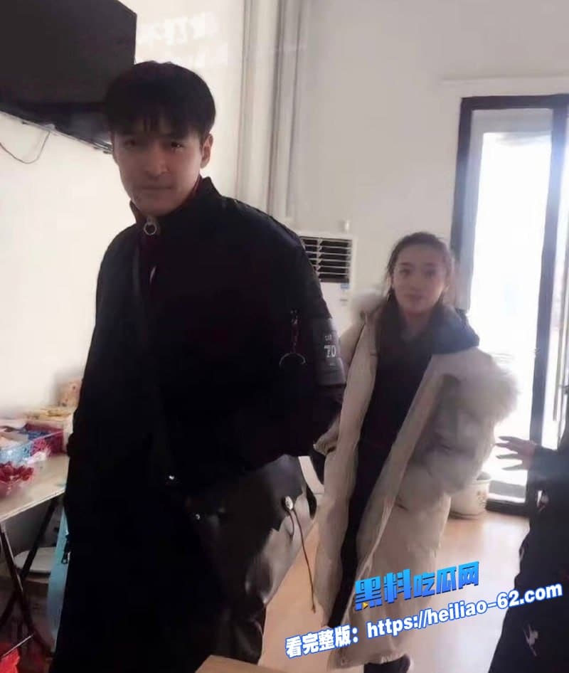 胡歌早年恋情大曝光初恋女友再曝更多聊骚细节狗仔挖早年暧昧书信劈腿朱丹脚踏两条船28
