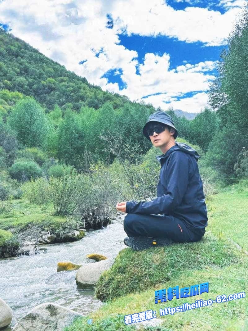 胡歌早年恋情大曝光初恋女友再曝更多聊骚细节狗仔挖早年暧昧书信劈腿朱丹脚踏两条船40