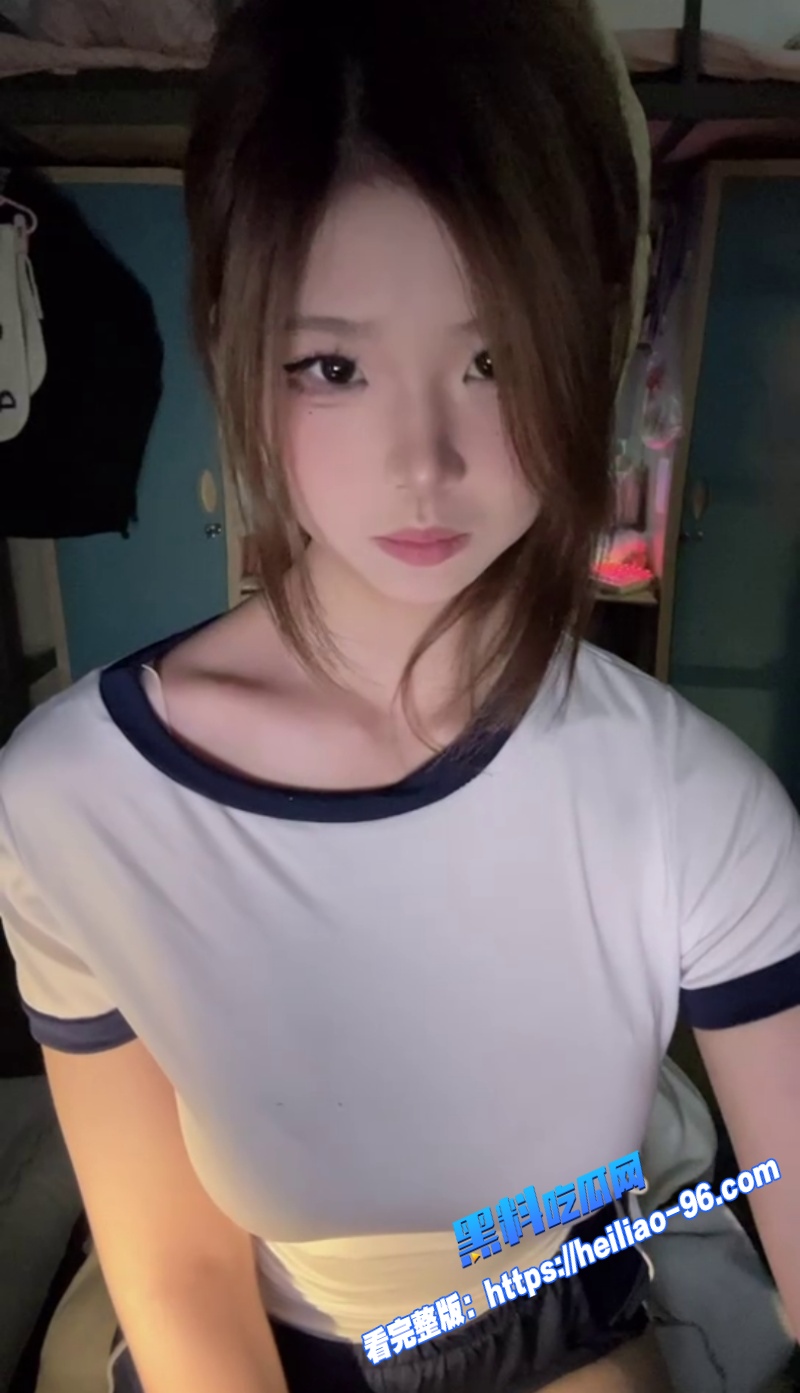 精神小妹下海实录童颜美乳姐妹花情趣制服直播自慰粉嫩小穴太骚太诱人2