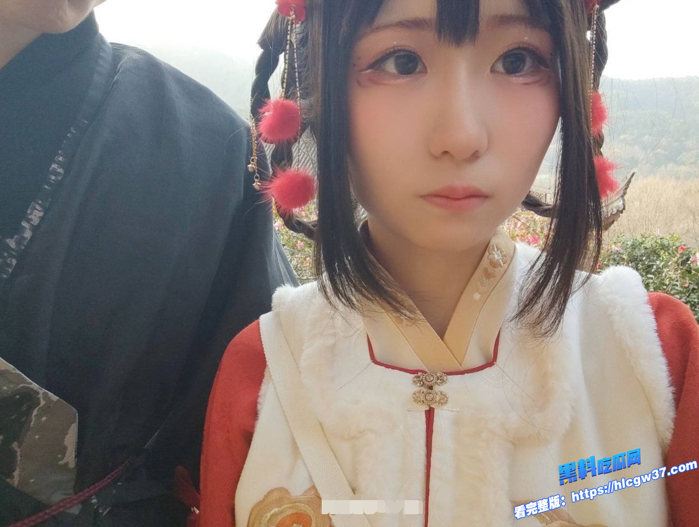 漫展拿下的19岁学生妹coser 完美露脸 很嫩很乖巧 小嘴口含大屌的样子很迷人!1 漫展拿下的19岁学生妹coser 完美露脸 很嫩很乖巧 小嘴口含大屌的样子很迷人!1