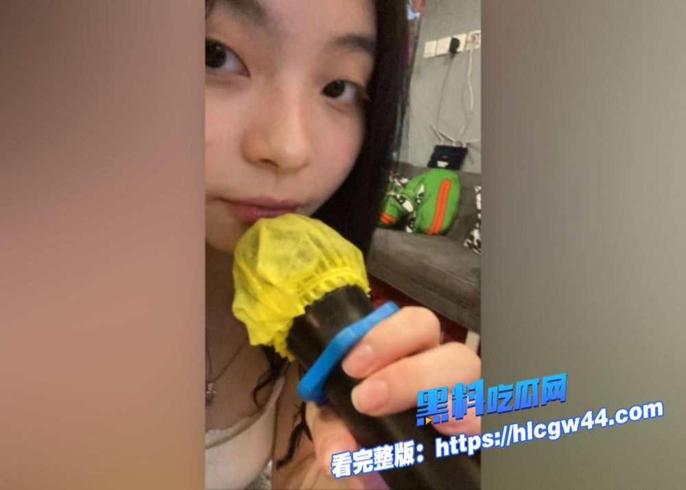 极品粉嫩女大学生被男友调教视频流出无毛白虎骚穴被肉棒疯狂插入 4