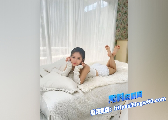黑料解说 绝美人妻小岛南 被老公邀请拍摄裸体模特 最终因年轻男模的大屌和颜值 二人经常私下偷情被老公发现10