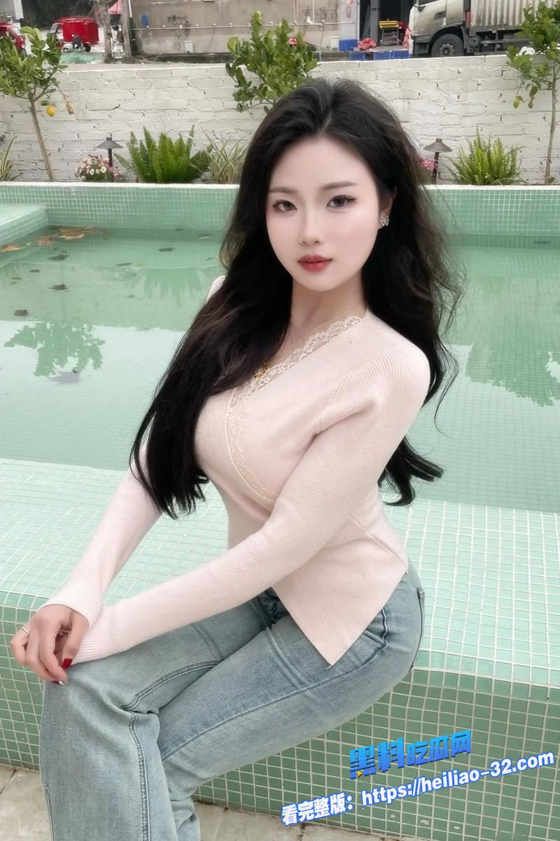 海角乱伦妹妹刚有男友消息传来哥哥怒火中烧直接按倒爆操4