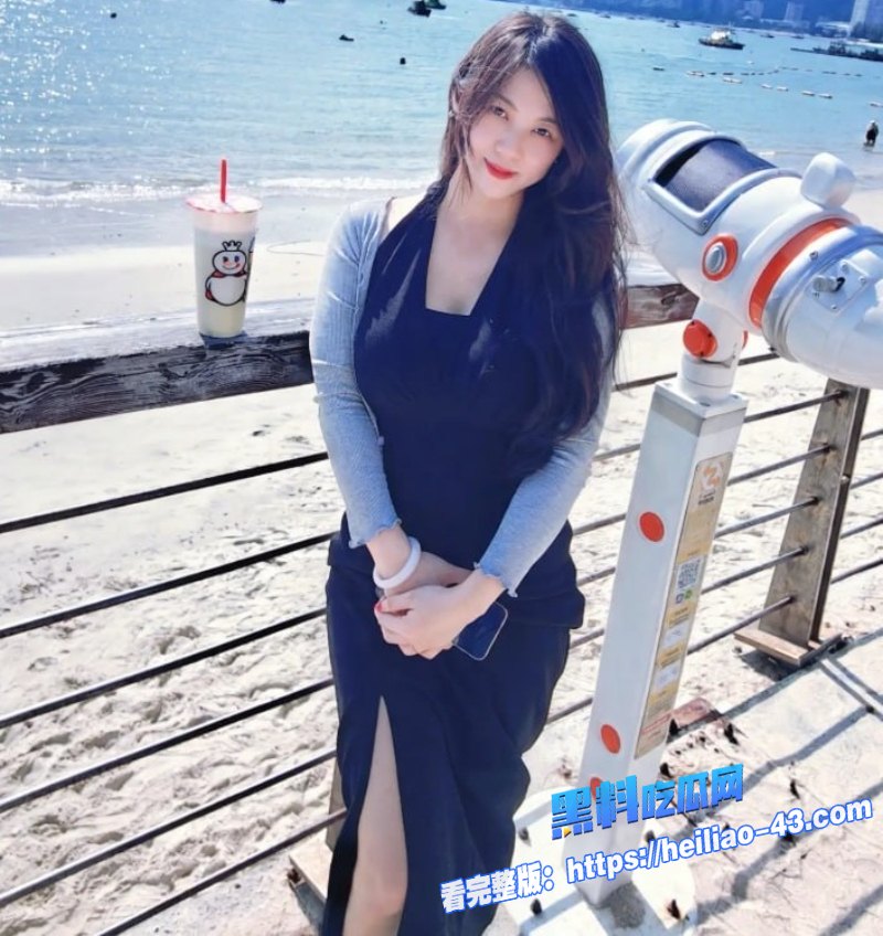 淫荡人妻最爱上位骑乘巨乳上下狂晃淫荡浪叫勾人心魄3