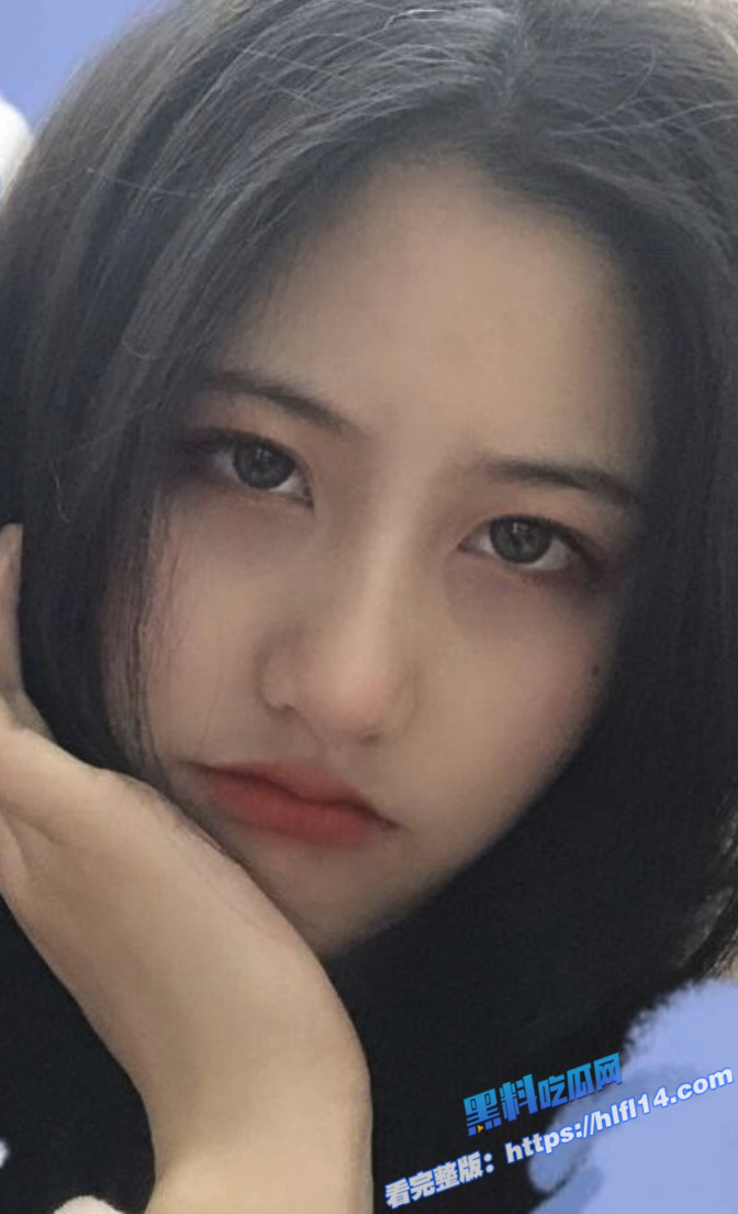 极品校花女友骚的一批 口交深喉 蜜穴掰开特写 无套爆插 精液射满下半身！1