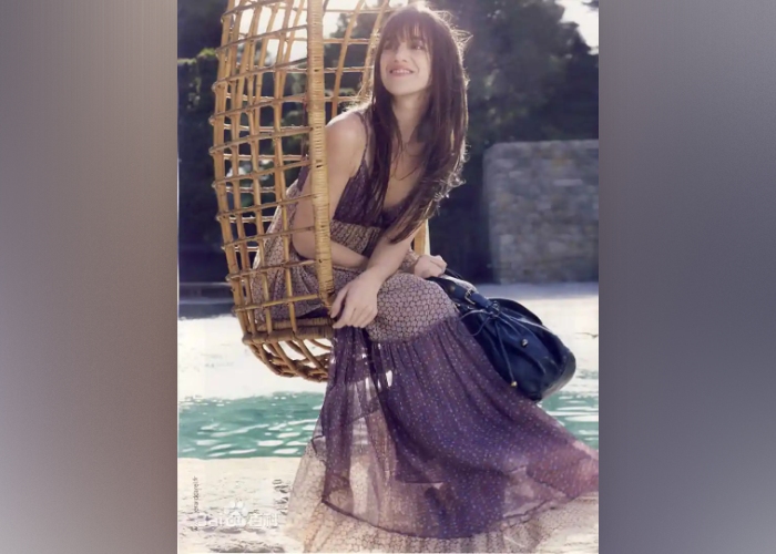 英国伦敦著名女演员兼歌手夏洛特甘斯布Charlotte Gainsbourg早期不雅视频流出 两个黑人齐上阵双洞齐开拳交女女自慰 3 英国伦敦著名女演员兼歌手夏洛特甘斯布Charlotte Gainsbourg早期不雅视频流出 两个黑人齐上阵双洞齐开拳交女女自慰 3