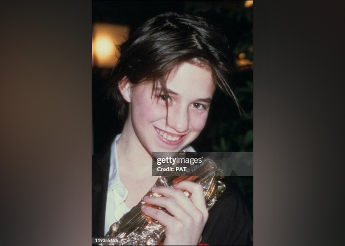 英国伦敦著名女演员兼歌手夏洛特甘斯布Charlotte Gainsbourg早期不雅视频流出 两个黑人齐上阵双洞齐开拳交女女自慰 7 英国伦敦著名女演员兼歌手夏洛特甘斯布Charlotte Gainsbourg早期不雅视频流出 两个黑人齐上阵双洞齐开拳交女女自慰 7