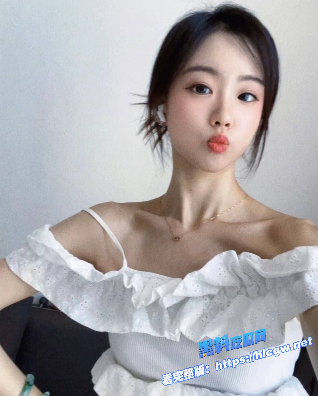 反差婊母狗生活照 反差婊母狗生活照