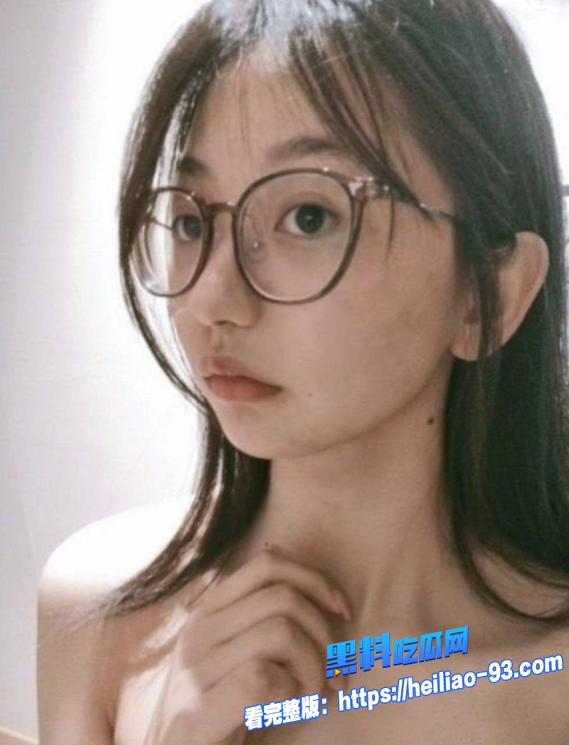 18岁学生妹周晗3