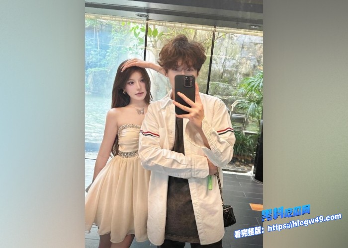 抖音网红 妍妍酱 第二弹！直播PK送跑车加微信 就能线下约炮加自拍摸奶视频 图6