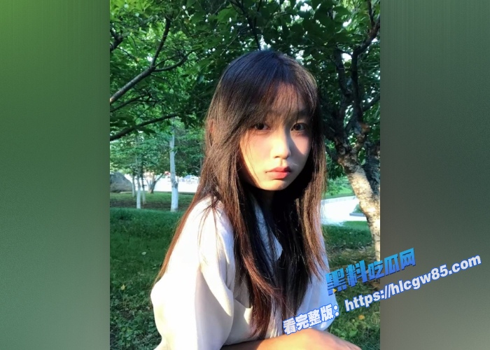 瓜友投稿清纯长相美女露脸性爱视频曝光！极致深喉技巧狂吸巨屌，狂插后入白眼高潮不断！01