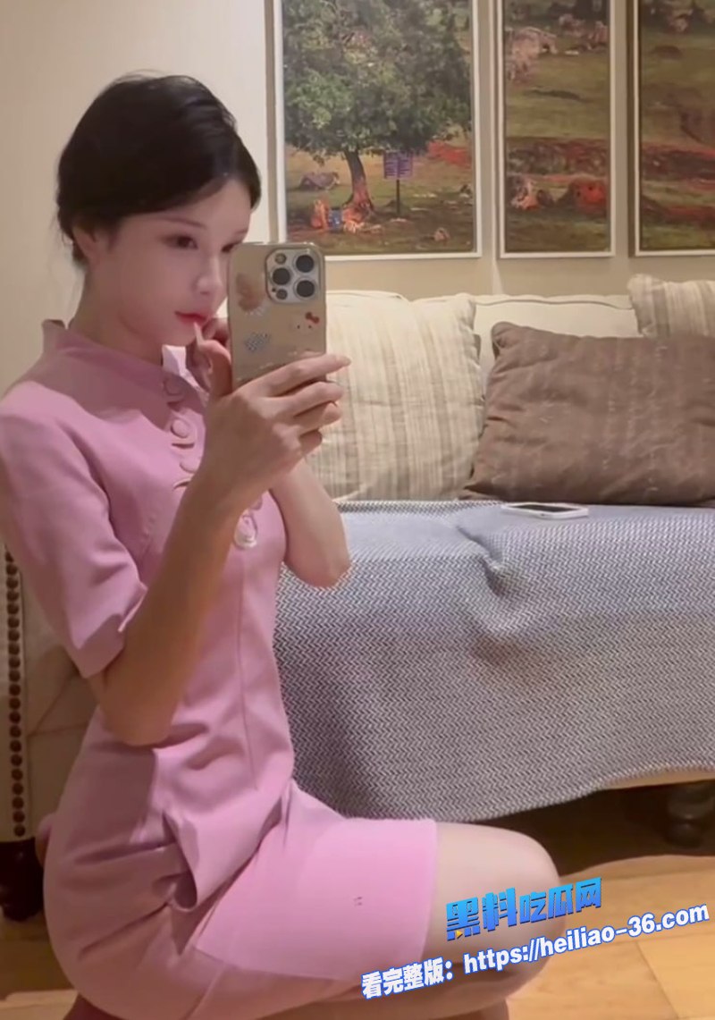 吉祥航空空姐约炮视频流出情趣制服女神瞬间化身淫娃沙发狂骑爽到飞起4