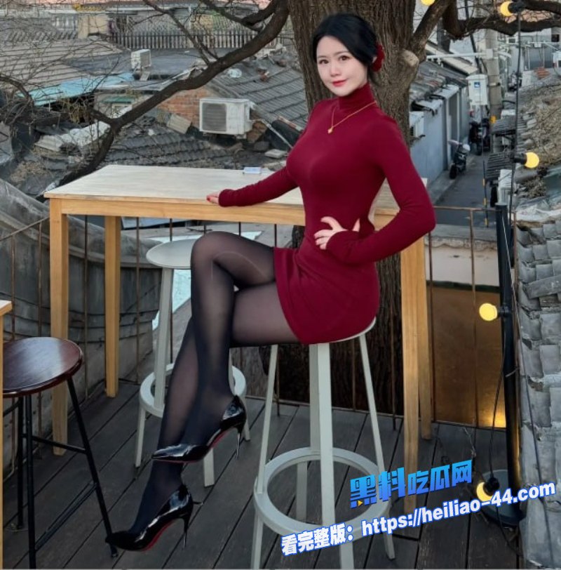 性感风骚女神欠巨债被迫下海酒店跟小哥直播激情啪啪还债1 性感风骚女神欠巨债被迫下海酒店跟小哥直播激情啪啪还债1