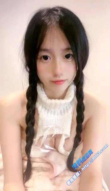 抖音网红双马尾萝莉女 菠萝果酱 下海 雪白肌肤 可爱巨乳粉嫩美鲍 掰开嫩穴让君观看！2