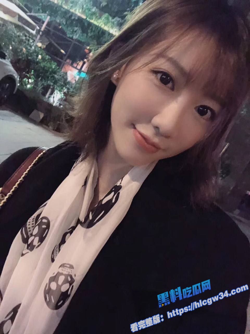 高颜值极品少妇被绿帽老公贡献给单男 情趣丝袜内衣助阵,上下夹鸡巴的双被快乐13 高颜值极品少妇被绿帽老公贡献给单男 情趣丝袜内衣助阵,上下夹鸡巴的双被快乐13