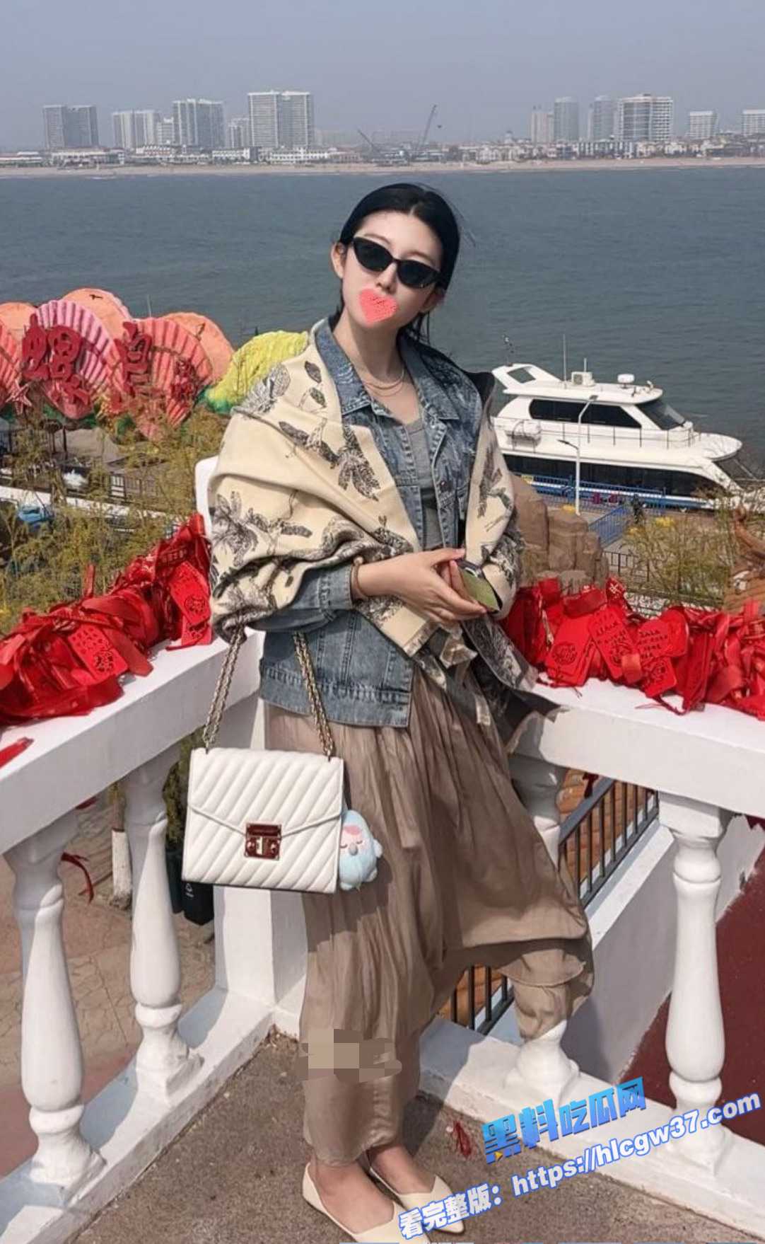 1黑料PK!推特淫妻 爱妻yy VS 推特人妻 ShahollyYC 都是人妻天花板 谁更胜一筹呢 1黑料PK!推特淫妻 爱妻yy VS 推特人妻 ShahollyYC 都是人妻天花板 谁更胜一筹呢