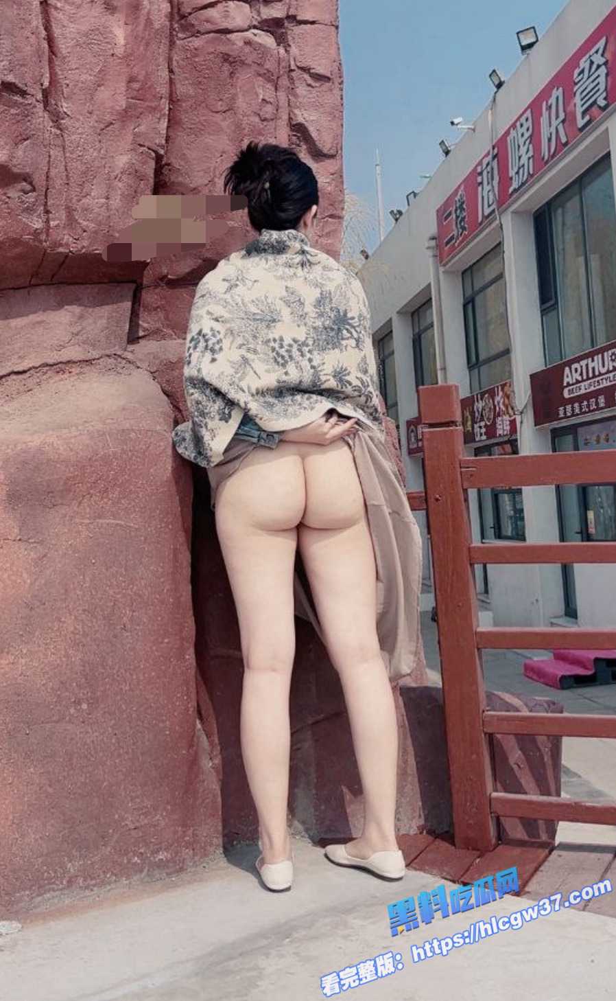 4黑料PK!推特淫妻 爱妻yy VS 推特人妻 ShahollyYC 都是人妻天花板 谁更胜一筹呢 4黑料PK!推特淫妻 爱妻yy VS 推特人妻 ShahollyYC 都是人妻天花板 谁更胜一筹呢