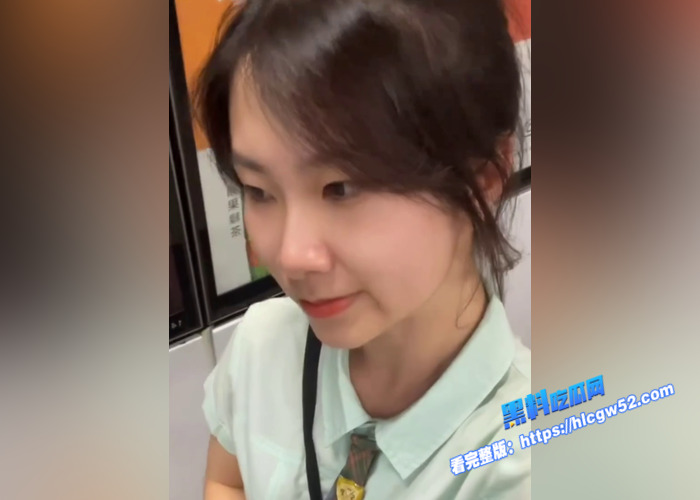 香港极品学生妹 黃凱欣 大尺度性爱视频流出 穿着黑丝女仆装被sm调教 掰开骚穴特写镜头 让人打开眼界1
