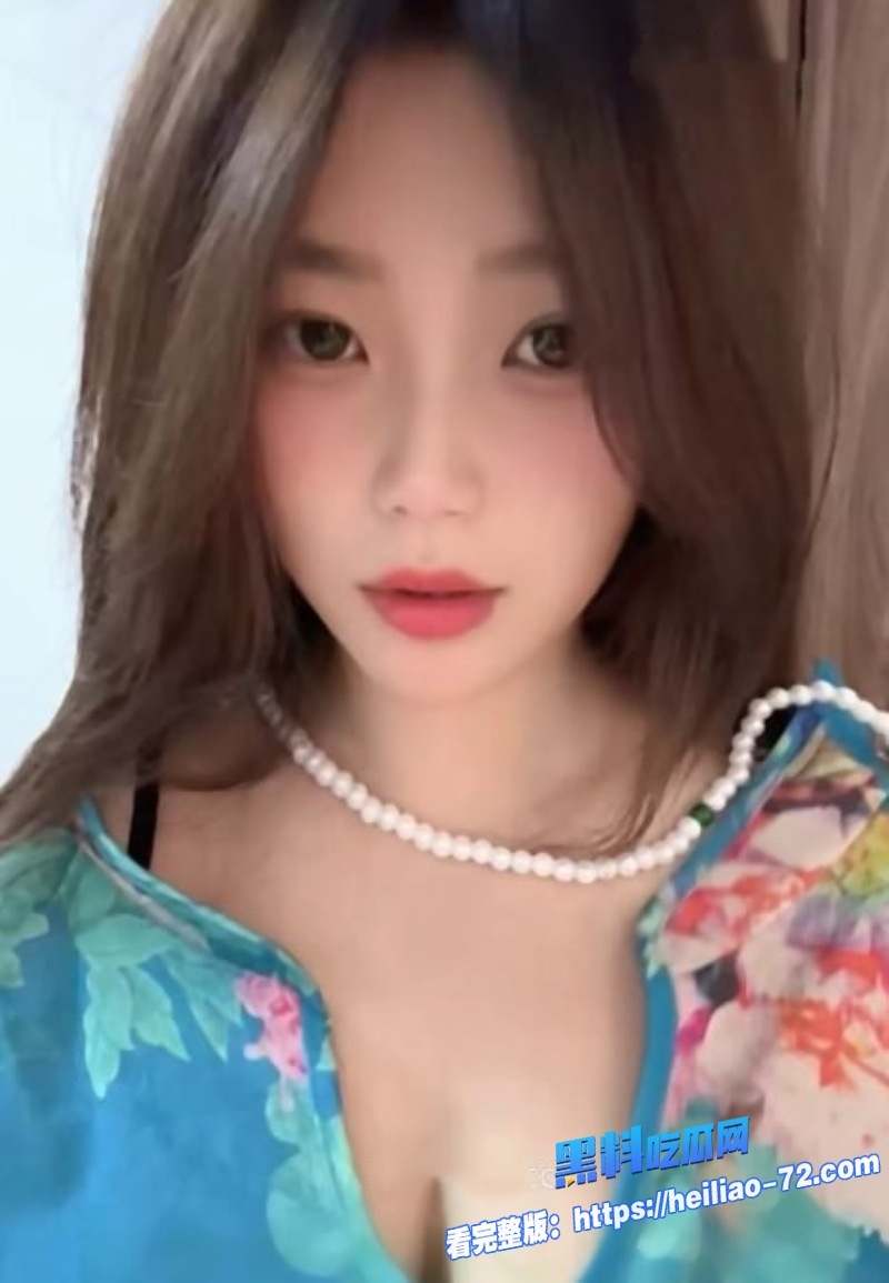 抖音网红苏菲呀巨乳母狗疯狂抖奶扣逼自慰视频曝光5 抖音网红苏菲呀巨乳母狗疯狂抖奶扣逼自慰视频曝光5