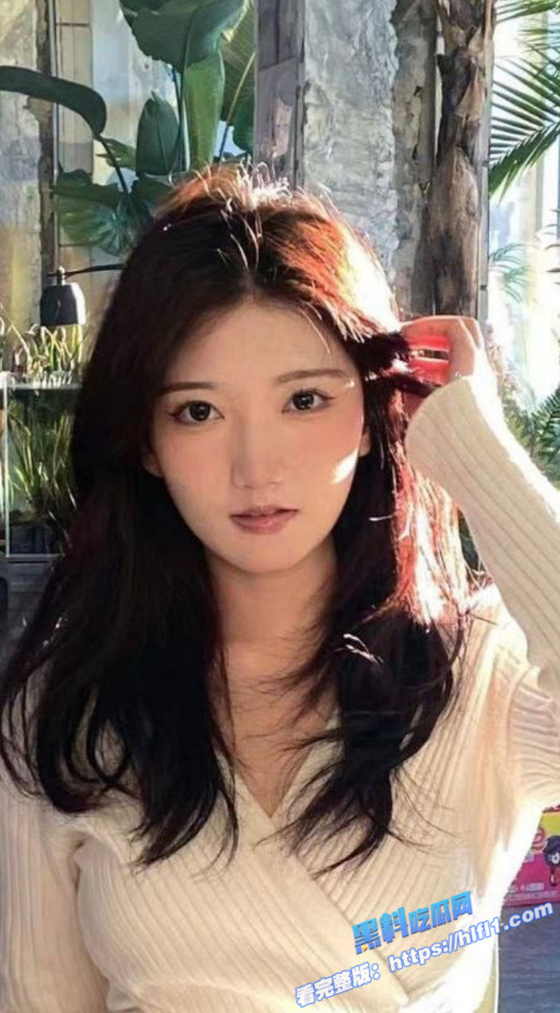 天津美术学院校花 张慧雯 三洞已开 形象俱佳的女神居然是一条反差婊母狗！1