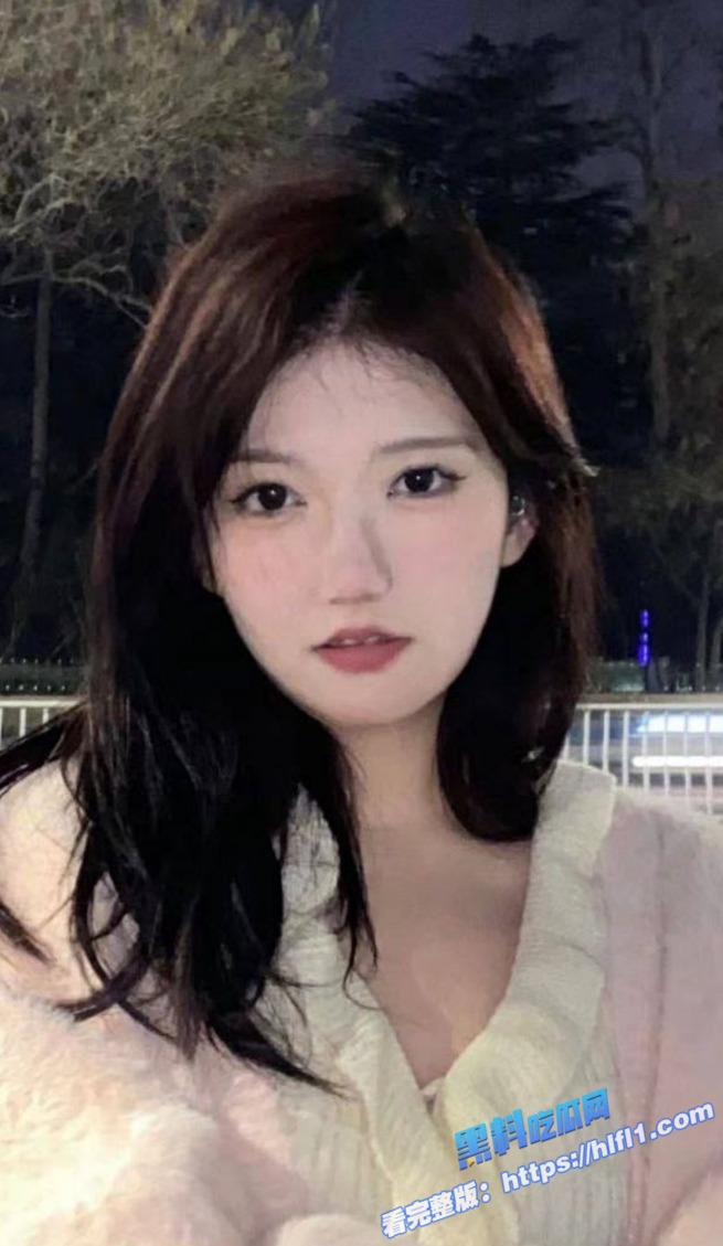 天津美术学院校花 张慧雯 三洞已开 形象俱佳的女神居然是一条反差婊母狗！4
