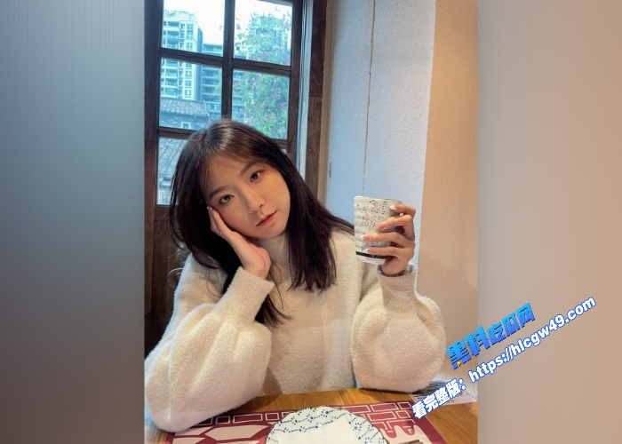 白金艺术学院艺术生和男友性爱视频流出顶级口活技术奶子被干的不停摇晃极品蜜桃臀被后入爆操 图3WH700x500px