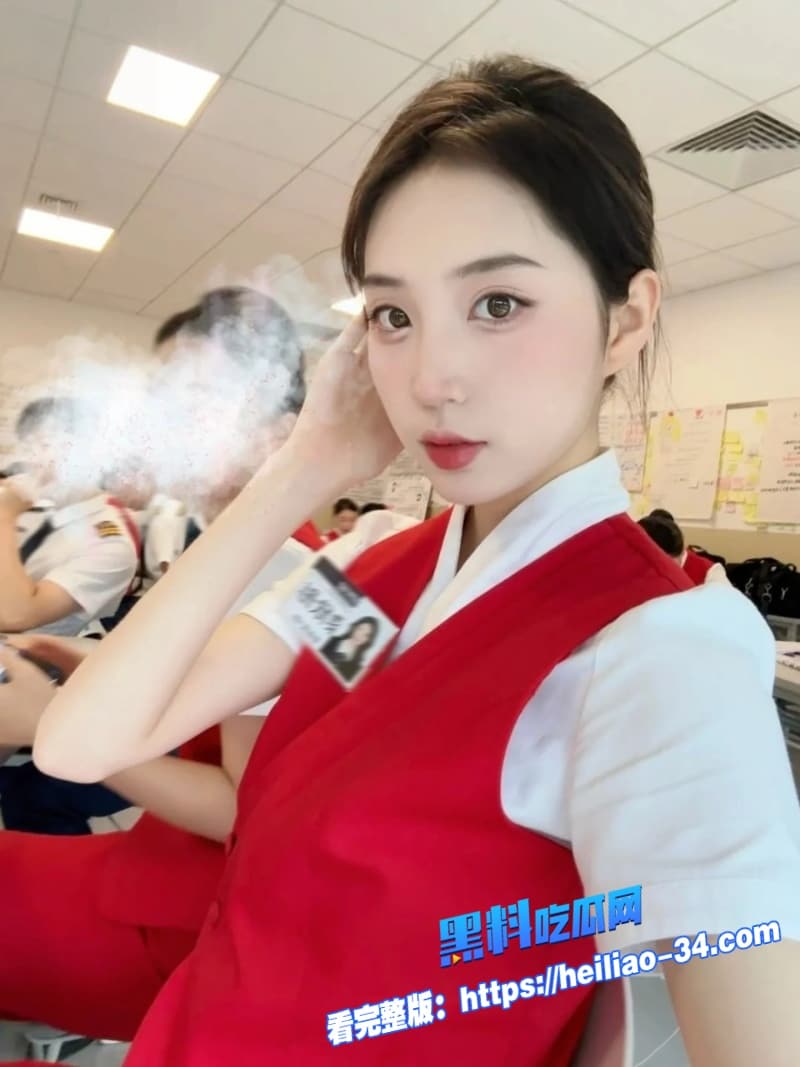 郑州航空工业管理学院周慧翻跪地口交后入狂操实锤视频流出表面清纯女神私下母狗本色暴露 10