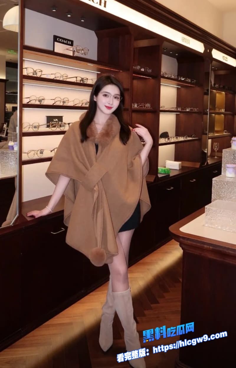 丰满白皙大奶小姐姐足交榨精到青筋暴起巨乳乱颤欠操模样小哥后入猛怼到底 1 丰满白皙大奶小姐姐足交榨精到青筋暴起巨乳乱颤欠操模样小哥后入猛怼到底 1