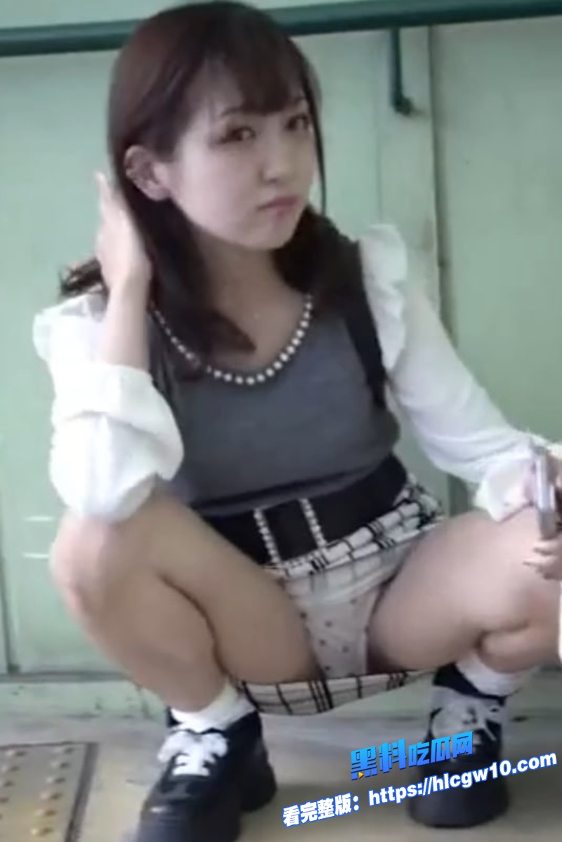 尾随跟拍抄底神作长腿美女超短裙出门春光乍泄 7 尾随跟拍抄底神作长腿美女超短裙出门春光乍泄 7