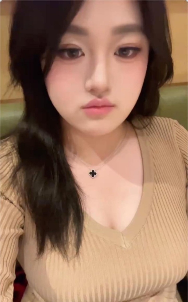 广东深圳G奶炮友大学御姐李秋凡2