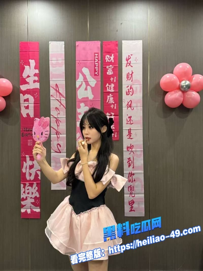 海角兄妹乱伦摩天轮上兄妹禁忌高空做爱视频流出惊魂刺激到腿软怕被发现还得憋着叫 2 海角兄妹乱伦摩天轮上兄妹禁忌高空做爱视频流出惊魂刺激到腿软怕被发现还得憋着叫 2