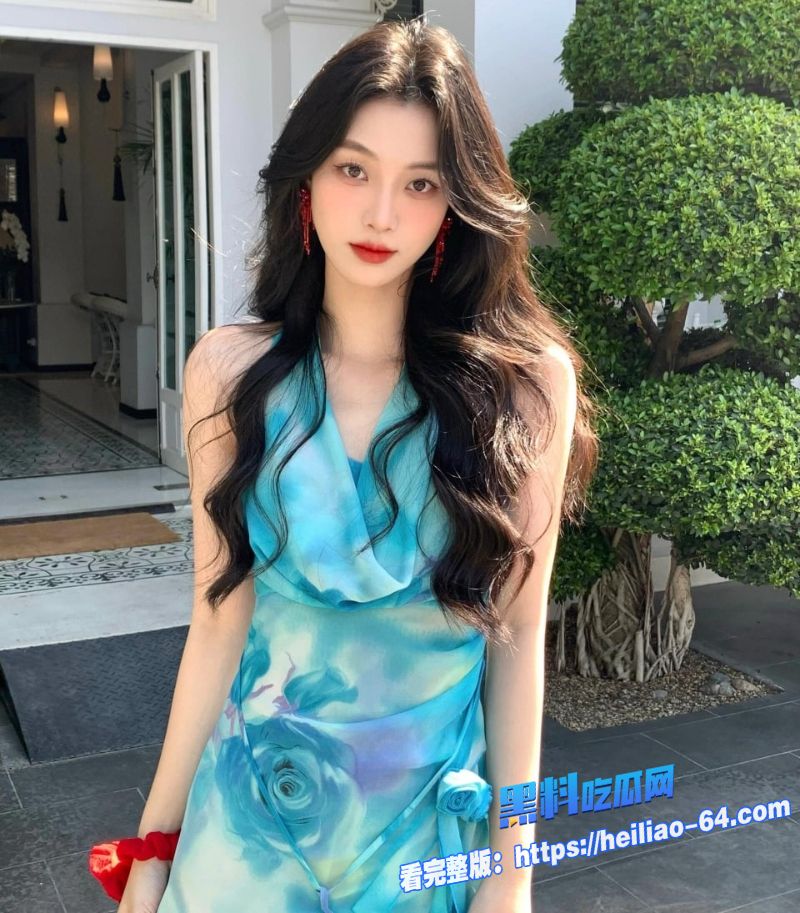 瓜友投稿深圳瓜友实拍曝光骚货炮友边和闺蜜打电话边做爱对白精彩极了4