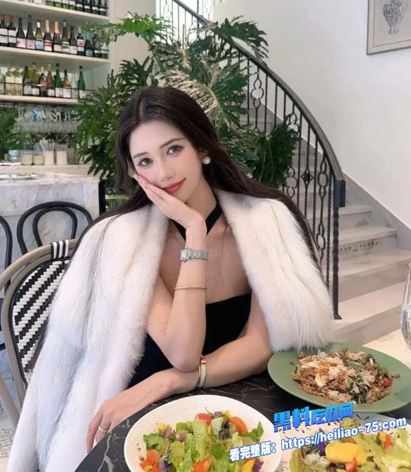 高颜值御姐网红下海兼职酒店约炮被探花偷拍痴缠舌吻意乱情迷太销魂2