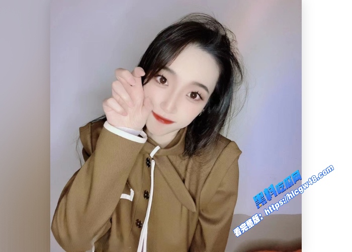 明星颜值气质学院派美女穿着各式情趣内衣和男友自拍性爱视频深喉口爆各种姿势爆操 图3WH700x500px 明星颜值气质学院派美女穿着各式情趣内衣和男友自拍性爱视频深喉口爆各种姿势爆操 图3WH700x500px