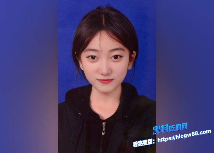 浙江艺术学院的白嫩清纯女大学生和男友做爱私拍流出人前清纯乖巧私下里是吃鸡小母狗喜欢男友后入 图5