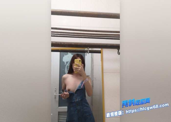 浙江艺术学院的白嫩清纯女大学生和男友做爱私拍流出人前清纯乖巧私下里是吃鸡小母狗喜欢男友后入 图14