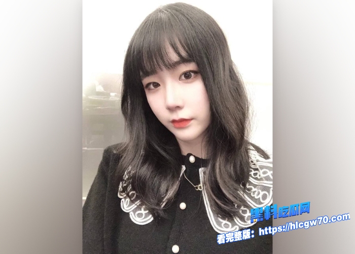 南京高校大二班花叶雨婷同学聚会被灌醉带回家肆意凌辱视频流出这些同学真是不当人啊掏出自己鸡巴就往美女嘴里捅酒都吐出来了 3