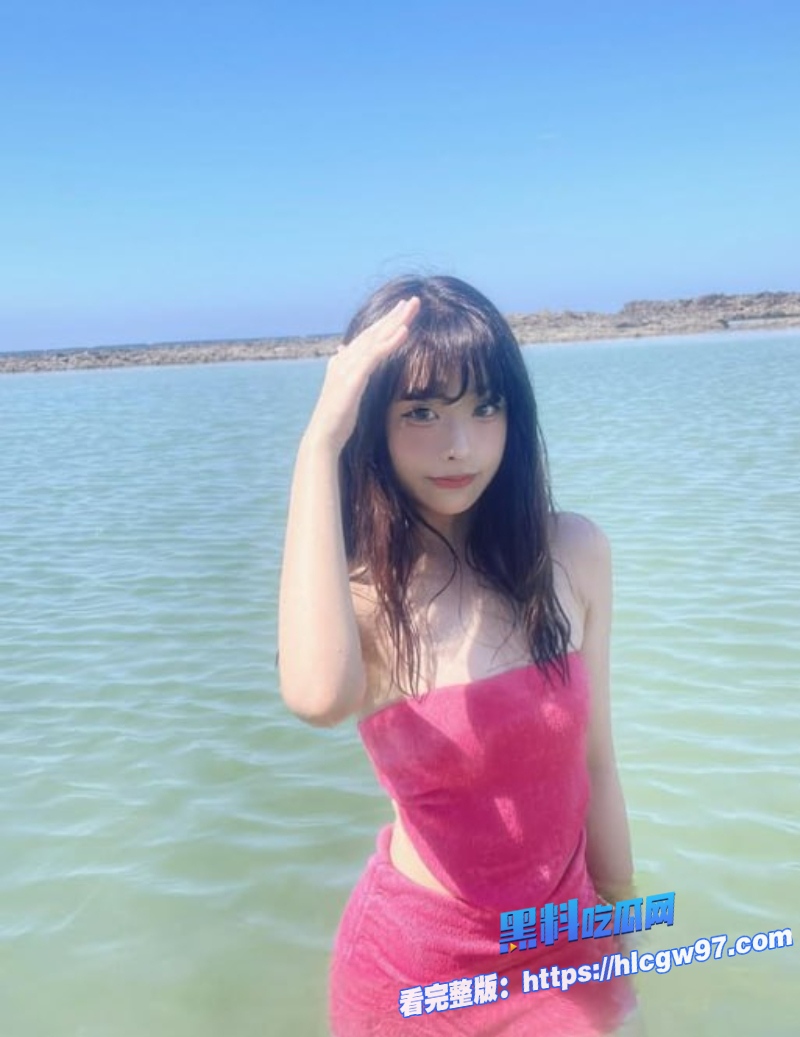 大长腿猫小娴私拍付费定制视频流出 2