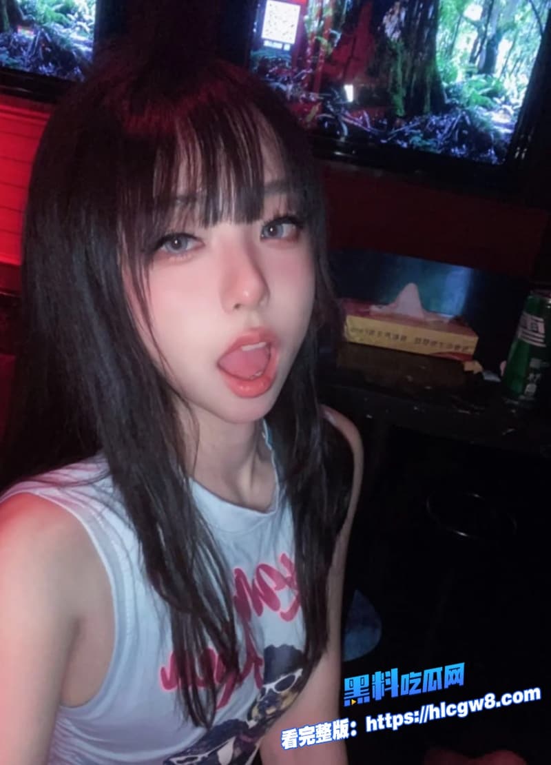 校园女神荧幕反差高冷学姐私下竟是反差母狗跪在地上口交吞精这反转魅力绝了9