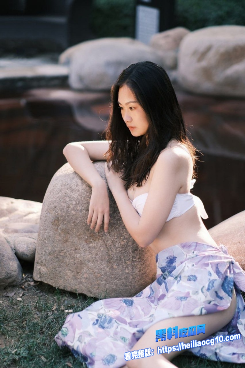 女大学口爆吃鸡视频 4